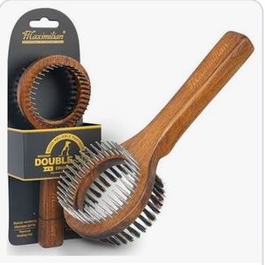 MAXIMILIAN DOG COMBS